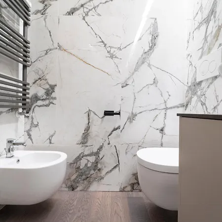 Apartament Designed In Center Gae Aulenti Area With Ac, Wifi And Subway Airport Connected Steps From Station