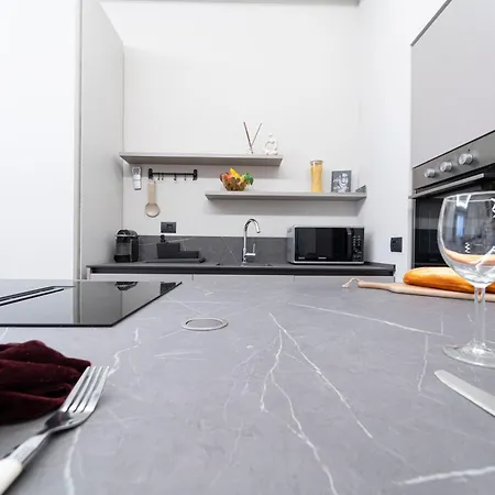 Designed In Center Gae Aulenti Area With Ac, Wifi And Subway Airport Connected Steps From Station * Mailand